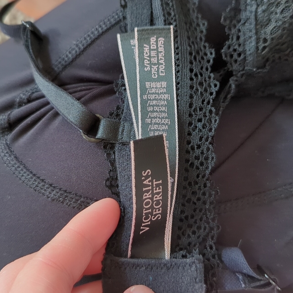 NWOT Size Small Victoria's Secret Bralette - Picture 6 of 6